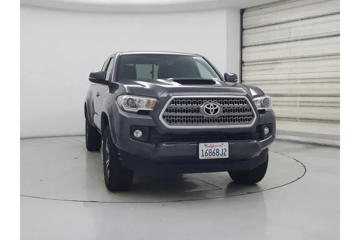 $28998 : Toyota Tacoma 2017 4x2 TRD S image 5