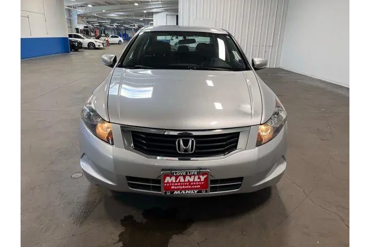 $9488 : Honda Accord 2010 LX 4dr Sed image 8