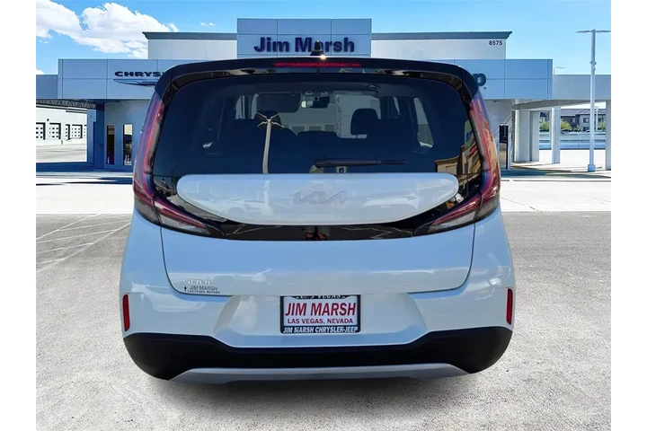 $19588 : Kia Soul 2024 LX 4dr Crossov image 5