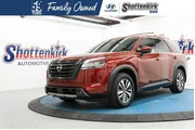 Nissan Pathfinder 2022 SL 4d