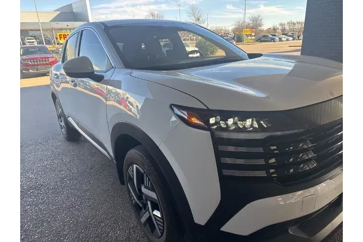 $20088 : Nissan Kicks 2025 SV 4dr Cro image 5