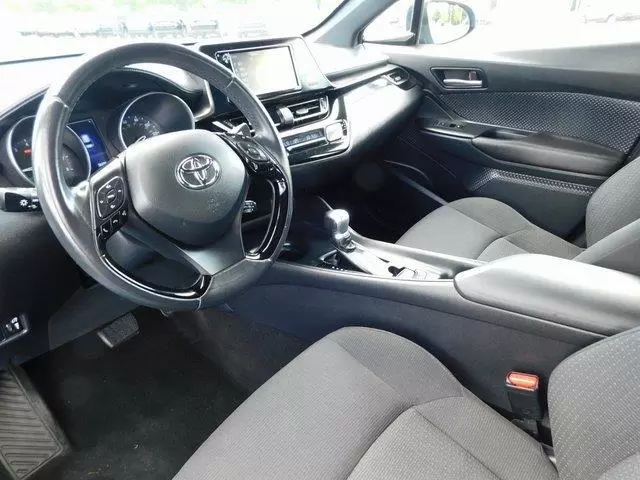 $11000 : 2018 TOYOTA C-HR XLE image 4