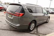 $20688 : 2022 Pacifica Touring L FWD thumbnail