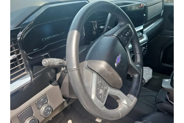 $33500 : Chevrolet Silverado 1500 202 image 2