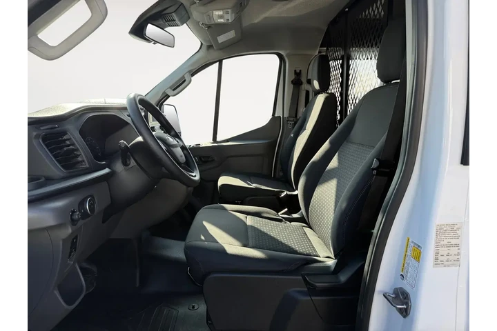 $34993 : Ford Transit 2024 250 3dr SW image 10