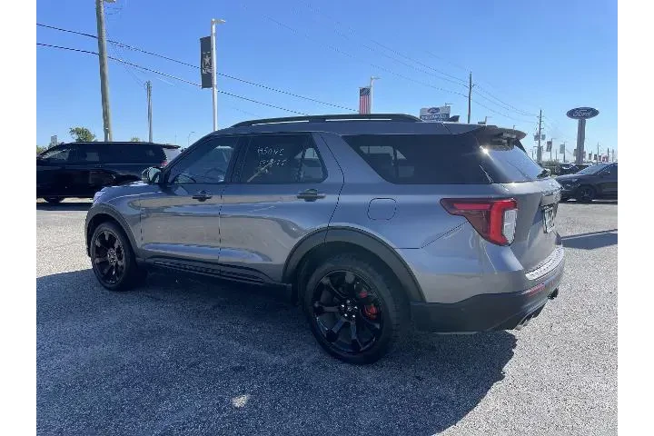 $28362 : Ford Explorer 2021 AWD ST 4d image 4