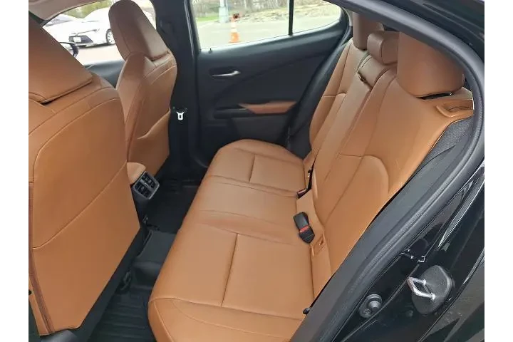 $22398 : Lexus UX 250h 2020 AWD 4dr C image 10