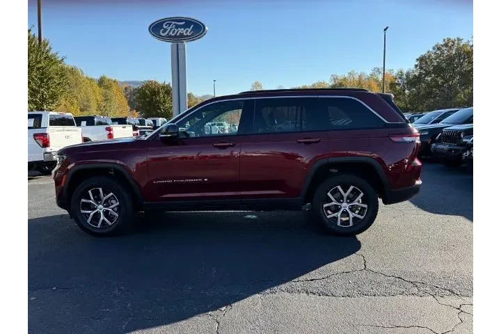 $30699 : Jeep Grand Cherokee 2024 4x4 image 7