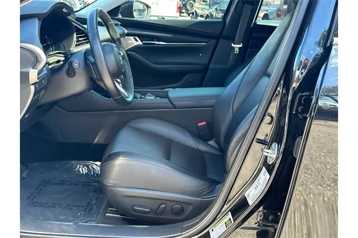 $23798 : Mazda Mazda3 Sedan 2023 AWD image 9