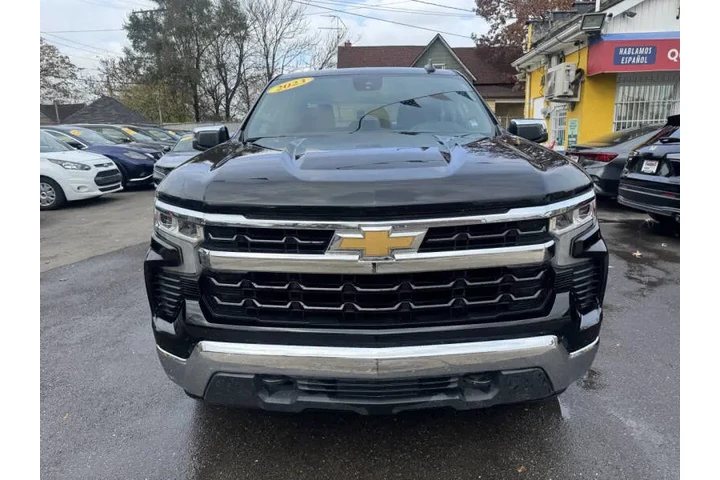2023 Silverado 1500 LT image 3