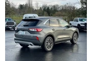 $22995 : Ford Escape Plug-In Hybrid 2 thumbnail
