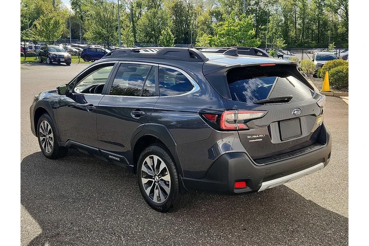 $31795 : Subaru Outback 2024 AWD Limi image 4