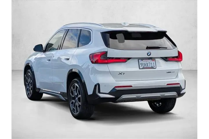 $37862 : BMW X1 2025 AWD xDrive28i 4d image 8
