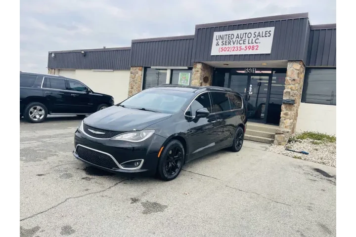 $9850 : 2017 Pacifica Touring Plus image 4