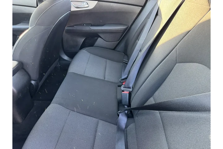 $14776 : Kia Forte 2023 LX 4dr Sedan image 8