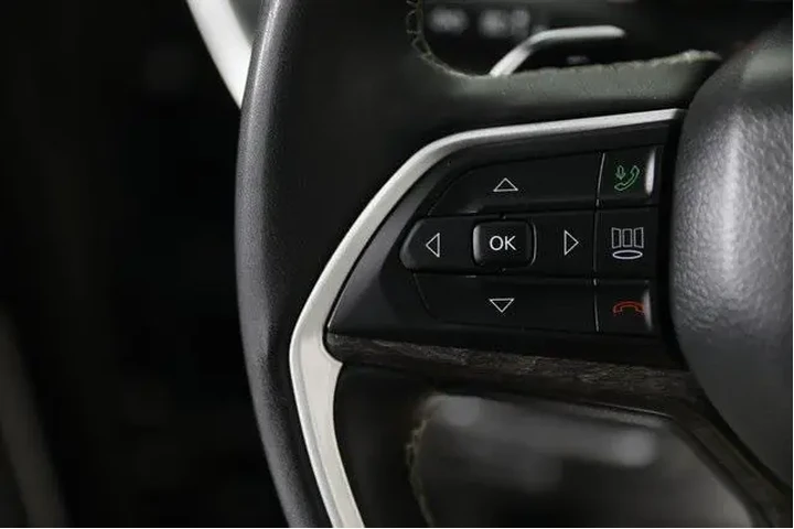 $27495 : Jeep Grand Cherokee 2023 4x4 image 4