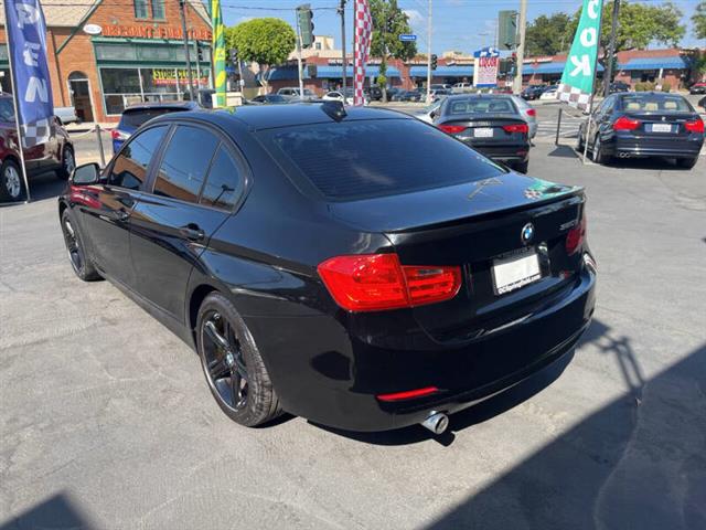 $13995 : 2014 BMW 3 Series 320i image 7