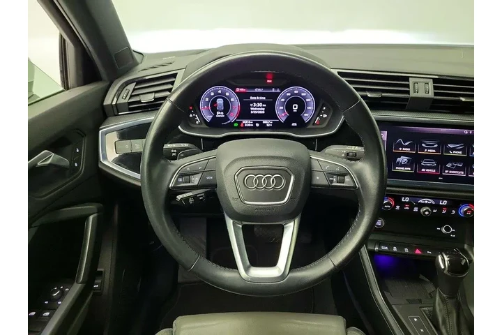 $23998 : Audi Q3 2020 AWD quattro S l image 10