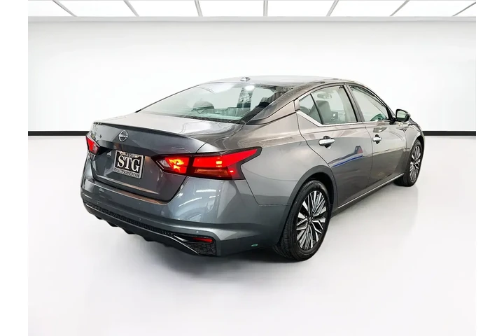 $18995 : Nissan Altima 2025 2.5 SV 4d image 5