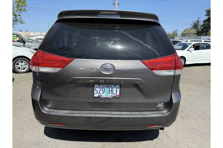 $12995 : 2012 Sienna LE 7-Passenger image 10