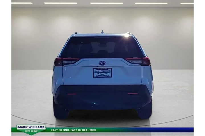$21990 : Toyota RAV4 Hybrid 2021 AWD image 5