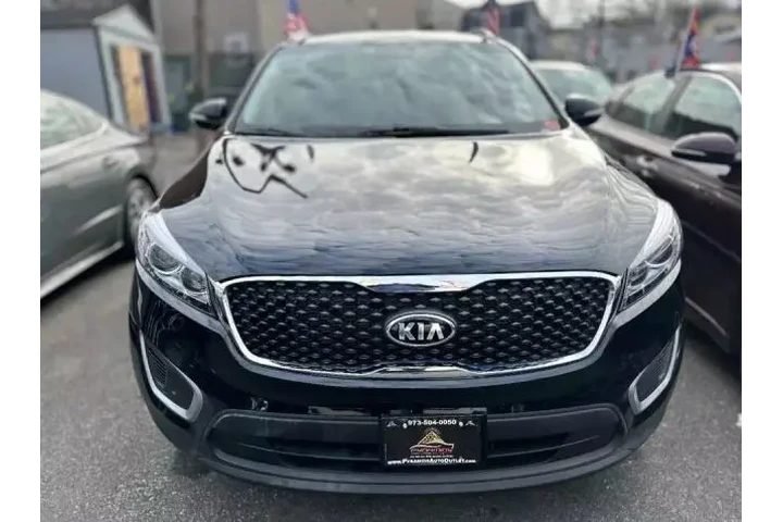 2019 KIA SORENTO2019 KIA SORE image 9