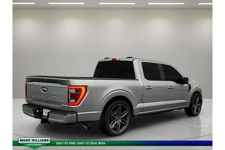 $33987 : Ford F-150 2021 4x4 XLT 4dr image 8