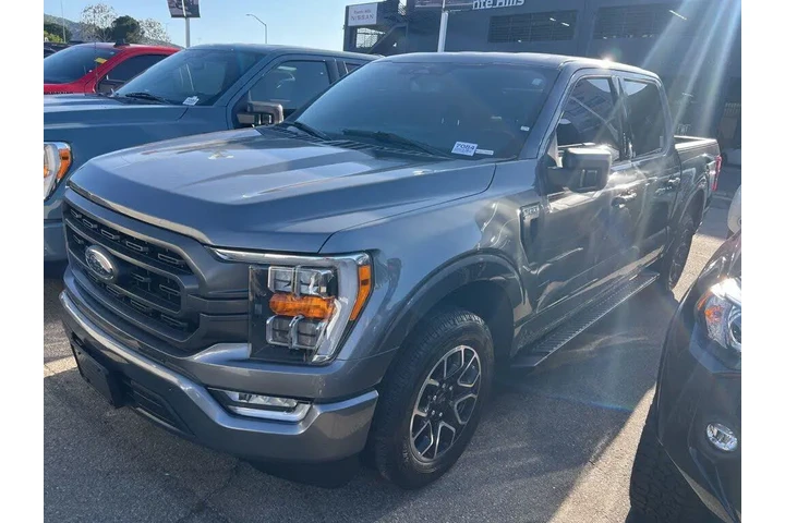 $35592 : Ford F-150 2023 4x2 XL 4dr S image 1