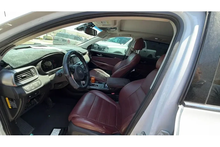 $17950 : Kia Sorento 2018 AWD SX V6 4 image 3
