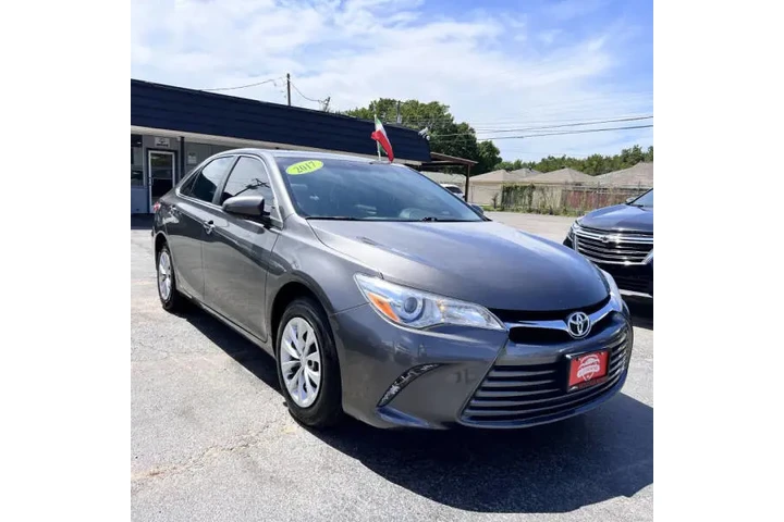 $17995 : 2017 Camry LE image 5