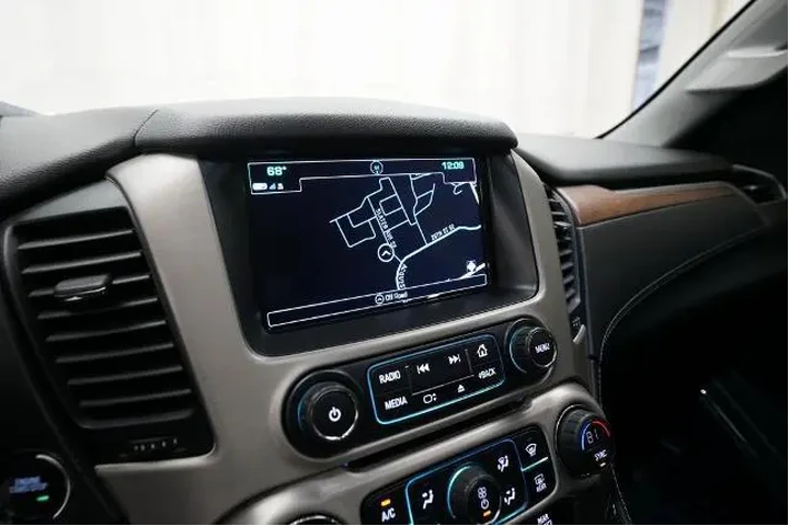 $37998 : GMC Yukon 2020 4x4 Denali 4d image 6