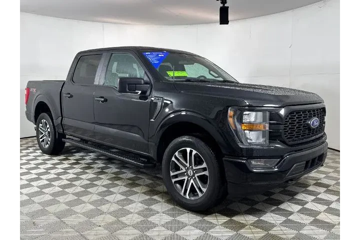 $36000 : Ford F-150 2023 4x4 XL 4dr S image 1