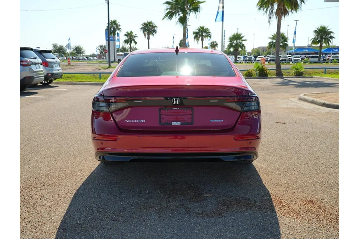 $26990 : Honda Accord Hybrid 2024 EX- image 6
