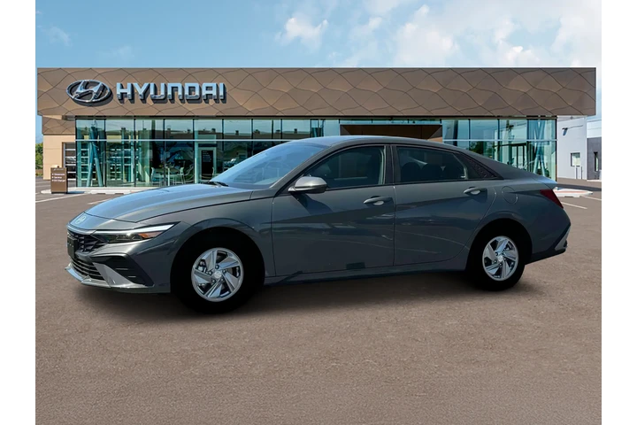 $20977 : Hyundai ELANTRA 2025 SE 4dr image 2