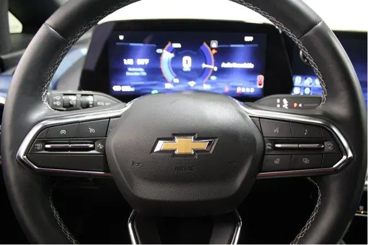 $26987 : Chevrolet Equinox EV 2025 LT image 8