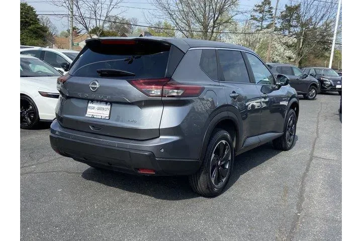 $19090 : Nissan Rogue 2025 AWD SV 4dr image 4