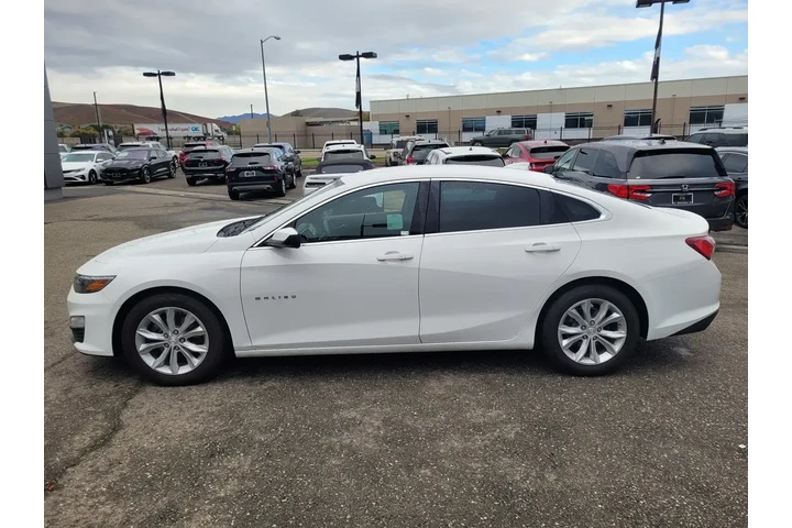 $13999 : Chevrolet Malibu 2020 LT 4dr image 7