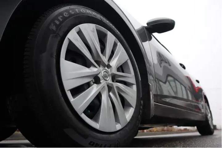 $15436 : Nissan Sentra 2024 S 4dr Sed image 10