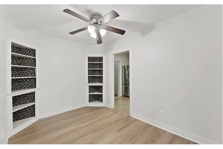 $980 : charm natural  hardwood Home image 4