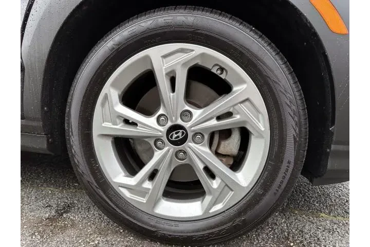 $18998 : Hyundai KONA 2023 AWD SEL 4d image 6