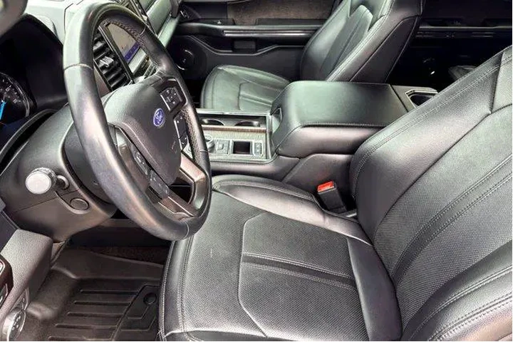 $38977 : Ford Expedition 2021 4x2 Lim image 9