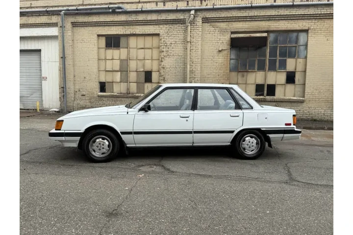 $4488 : 1984 Camry LE image 6
