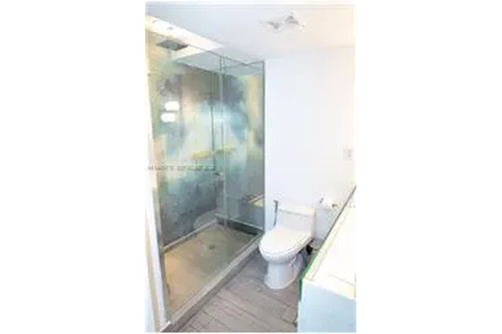 $4500 : Rental property with 0 bedro image 6