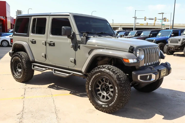 $32587 : 2018 Wrangler Unlimited Sahar image 4