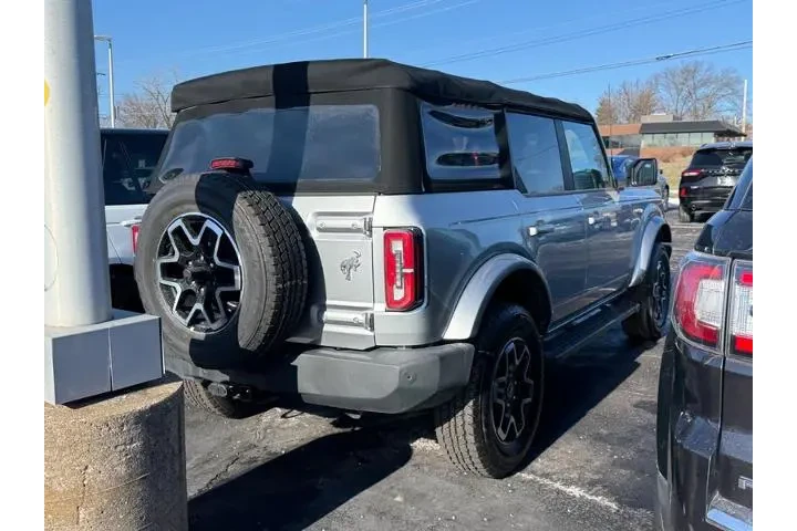 $39995 : Ford Bronco 2021 4x4 Outer B image 4