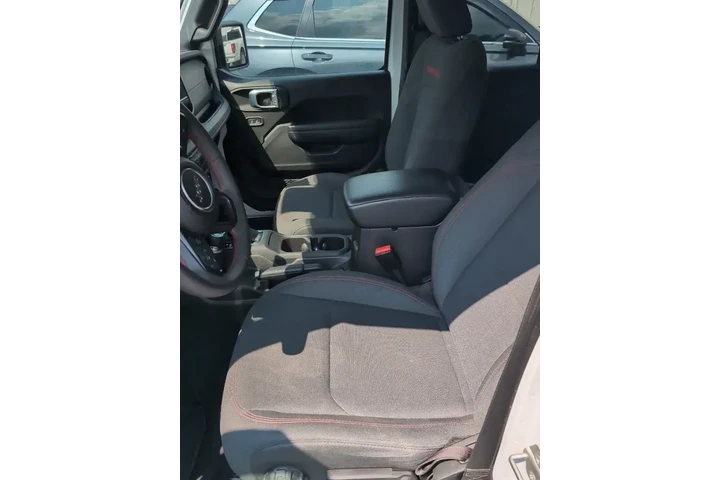 $40000 : Jeep Wrangler 2024 4x4 Rubic image 6