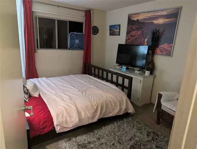 $850 : $850 /950en anaheim image 1