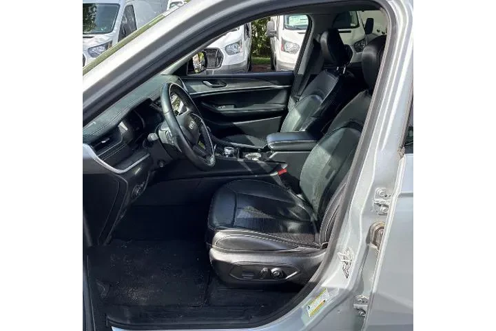 $25054 : Jeep Grand Cherokee L 2021 4 image 3