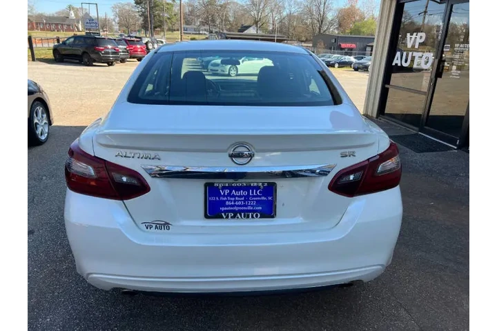 $8999 : 2017 Altima 2.5 SR image 6