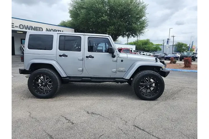 $20495 : Jeep Wrangler Unlimited 2015 image 2